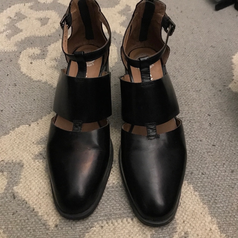 ****SOLD *******Jeffrey Campbell booties